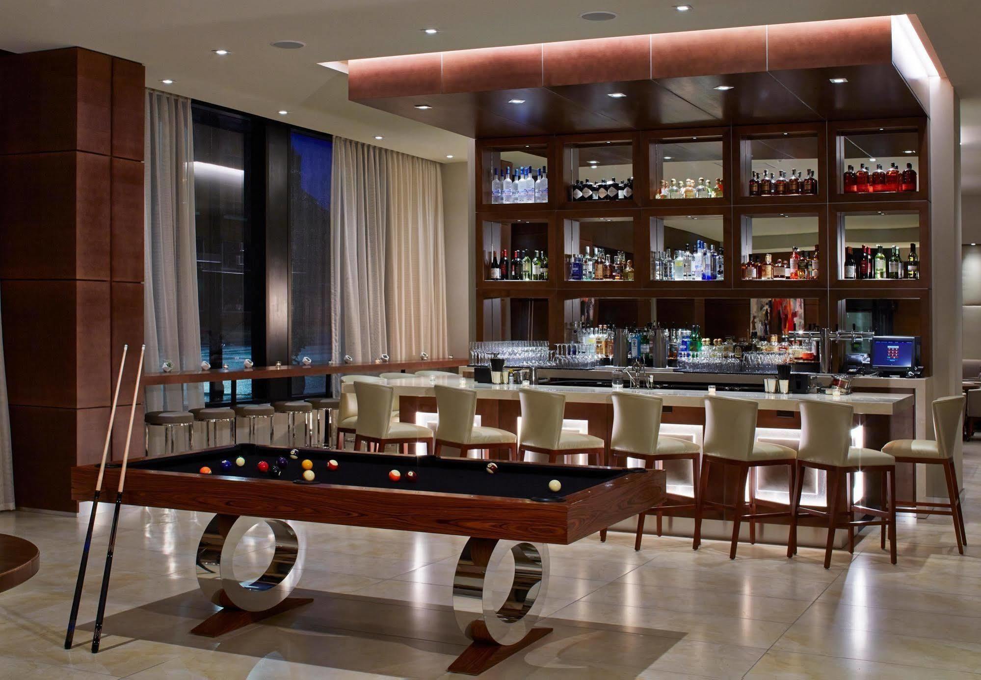 Ac Hotel By Marriott Des Moines East Village Екстериор снимка